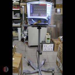 Аппарат ИВЛ Viasys Vela 16531-06. Рабочий, с компрессором. Требует замены датчика O₂ 3