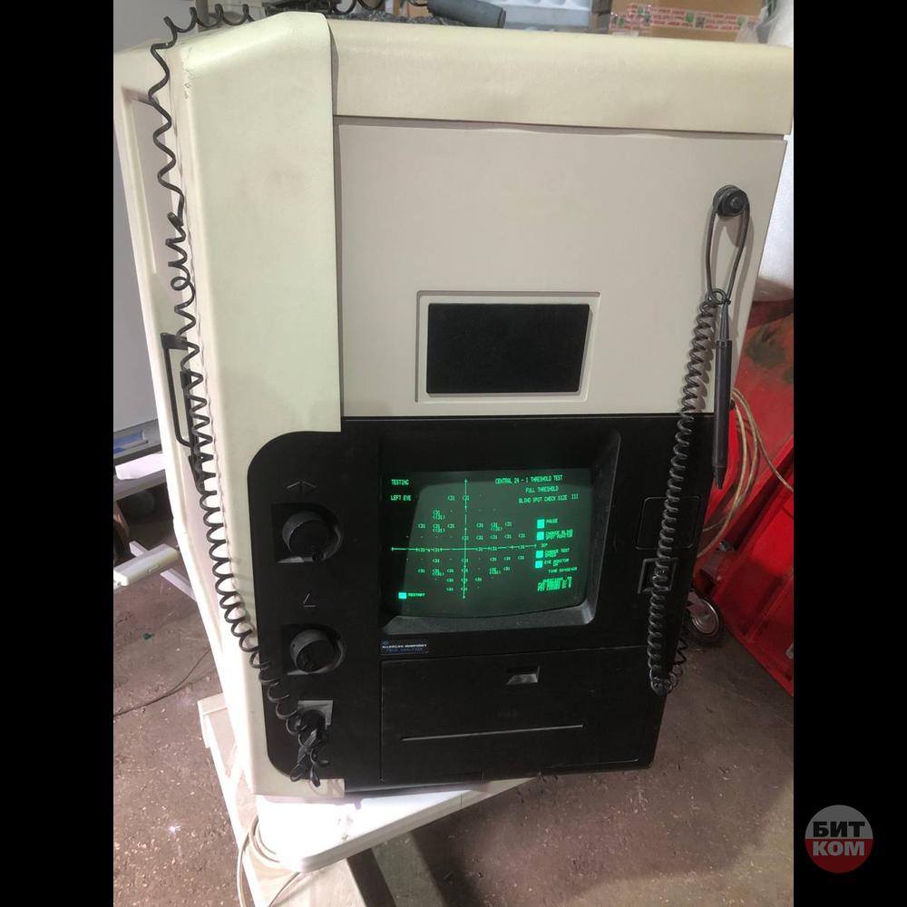 Анализатор поля зрения Allergan Humphrey 611